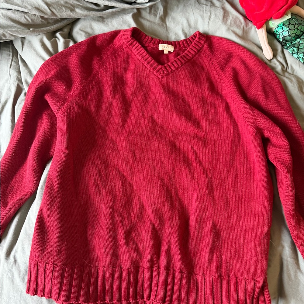 DONNI. Cotton Cashmere V-Neck Sweater in Red